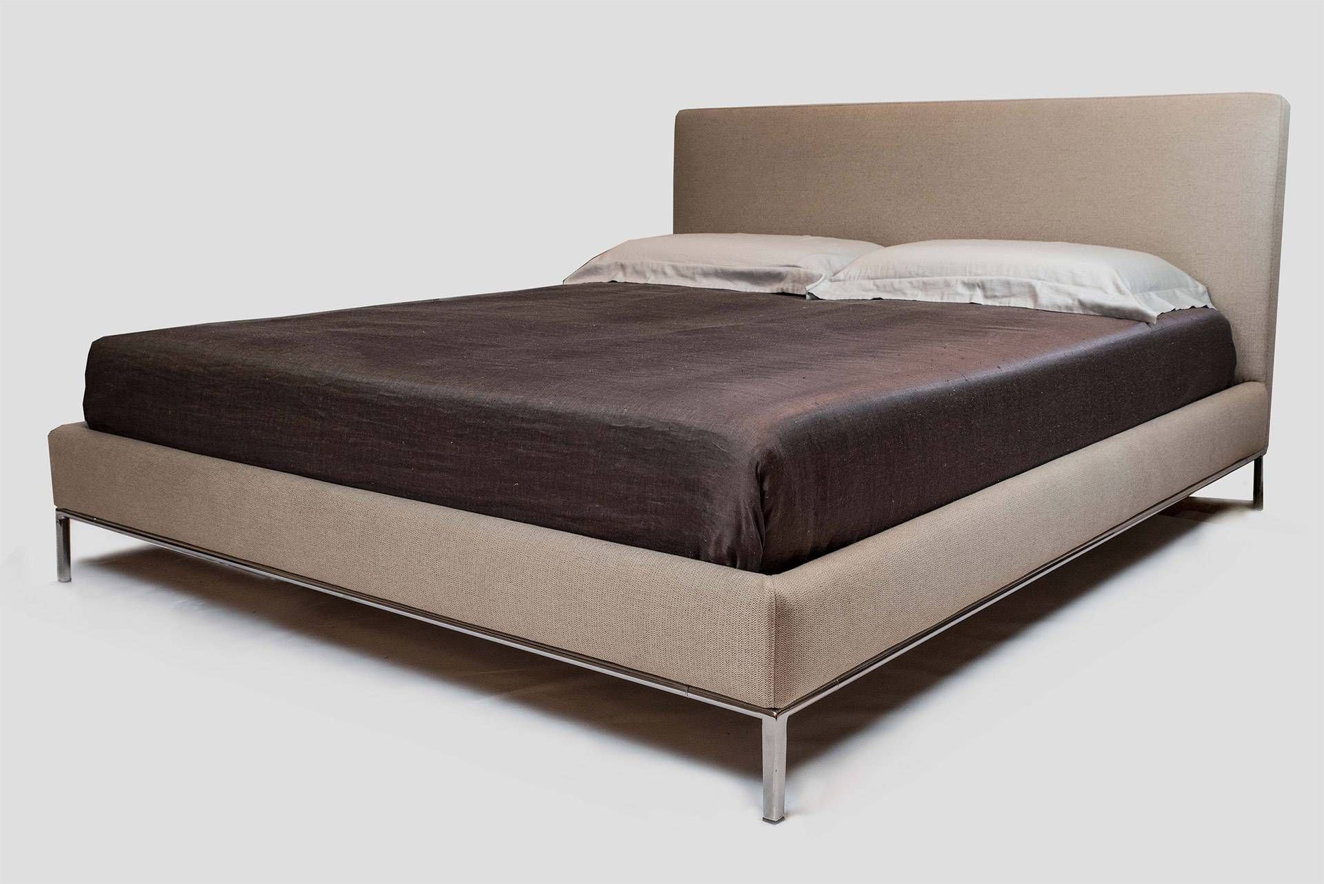 Scandaletti_letto_eos_2
