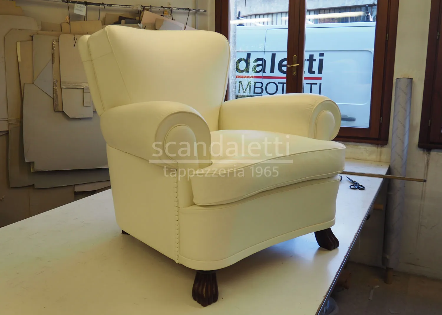scandaletti restauro poltrona Frau Dream restauro poltrona Frau Dream Scandaletti Veneto