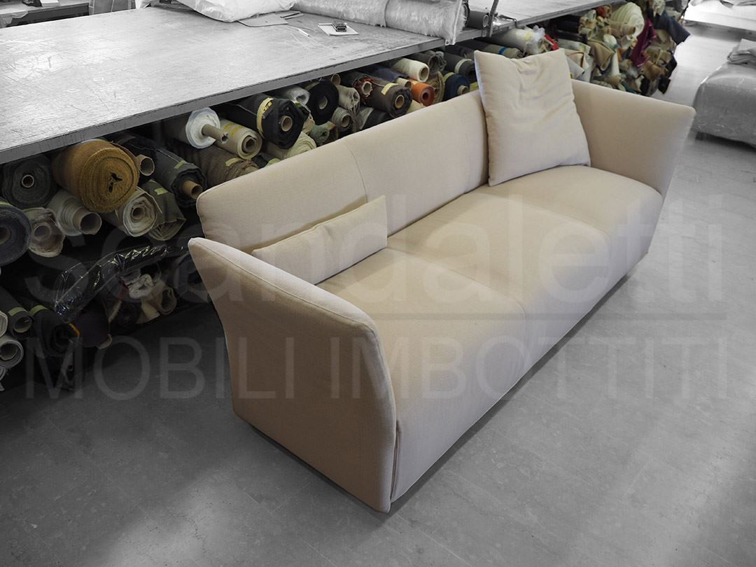 scandaletti-remaking-of-De-Padova-tuareg-02 restoration De Padova Tuareg sofa