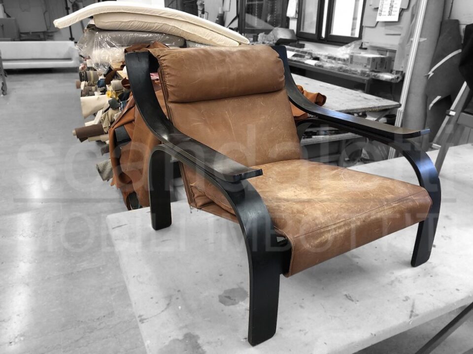 restauro poltrona Woodline Arflex Scandaletti rifacimento imbottitura e tappezzeria