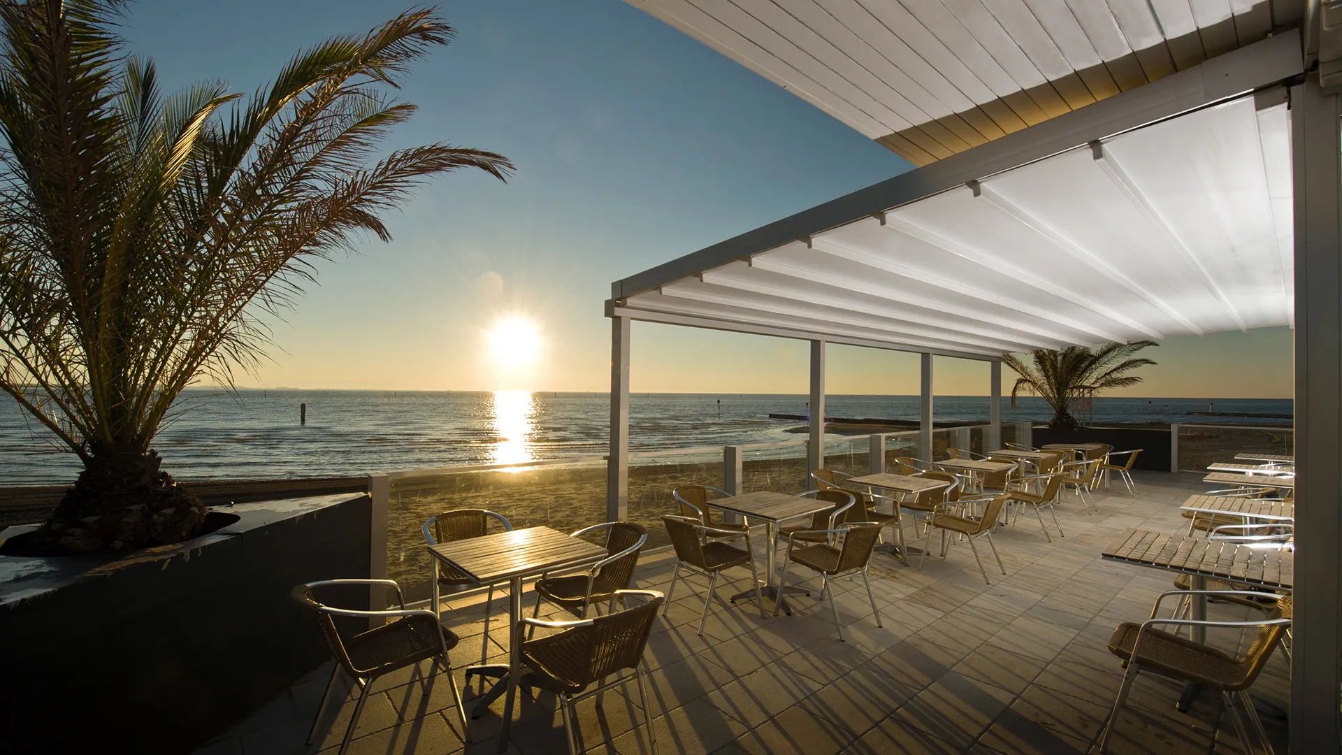 Level Pratic pergola con telo removibile