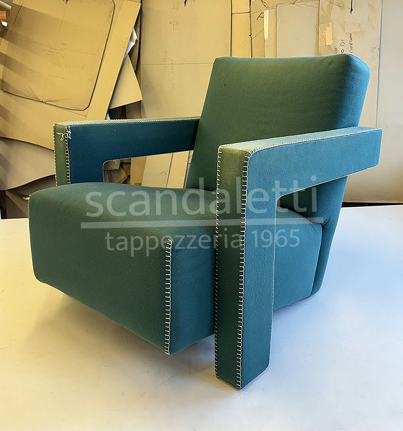 Restauro Modernariato Restauro poltrona cassina utrecht scandaletti 1 (1)
